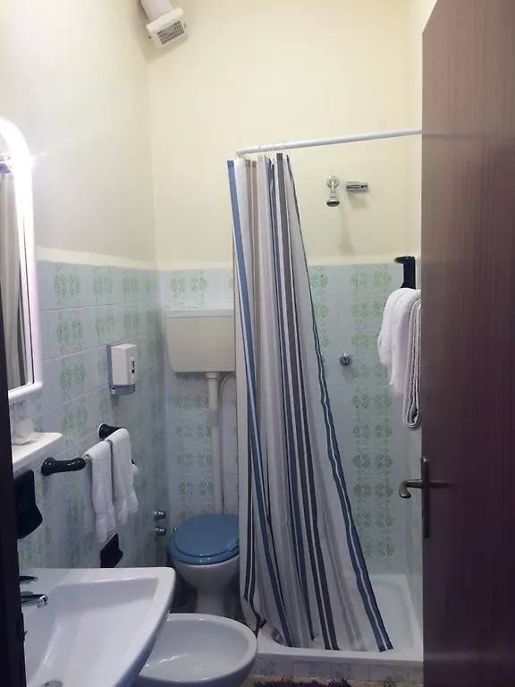 Albergo Casetta Bianca Casteldaccia 2*,