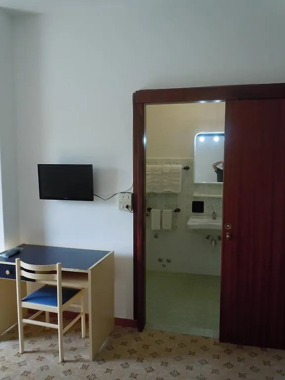 Albergo Casetta Bianca Casteldaccia 2*,